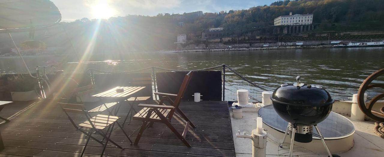 Appartement Dans Peniche Atypique Et Idyllique A Confluence Lyon Eksteriør billede